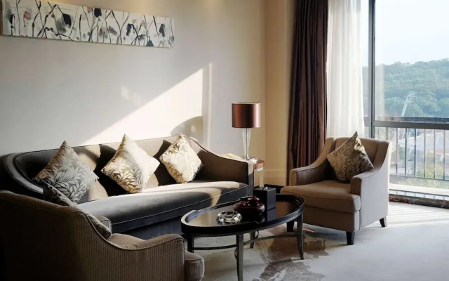 Howard Johnson by Wyndham Changsheng Plaza Meizhou