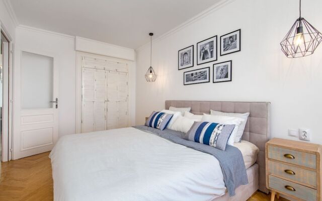 Luxury Apartment Karolina Riva