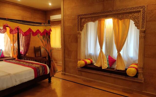 Collection O 1352 Hotel Desert Moon