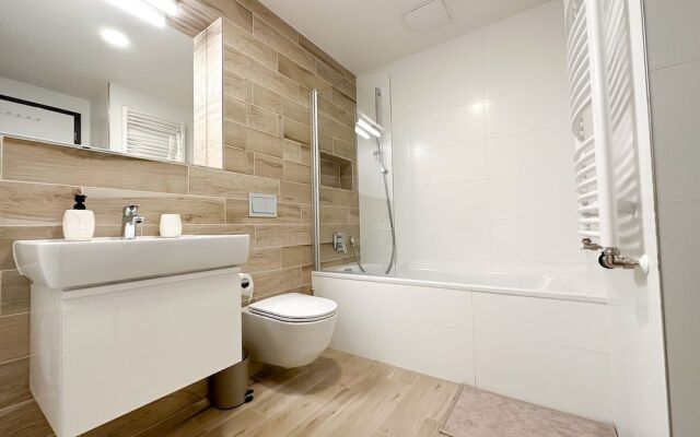 Charming Holesovice Apartment