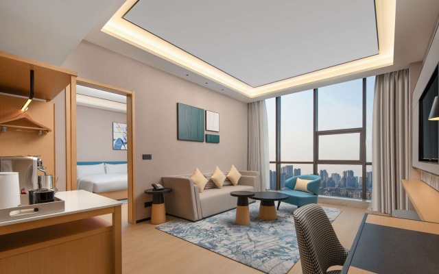 Hilton Garden Inn Xuzhou Pengcheng Square – Guest Rooms – Xuzhou