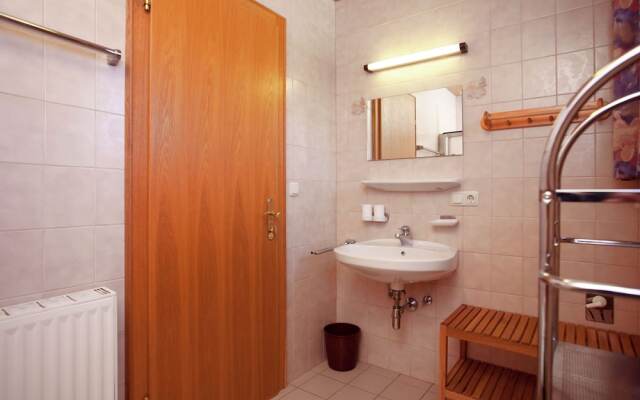 Plush Apartment in Waidring with Garden