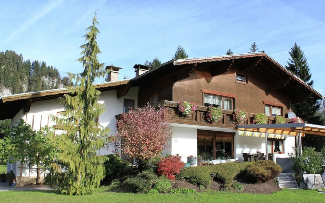 Heavenly Apartment in Wängle Tyrol near Walking Trails