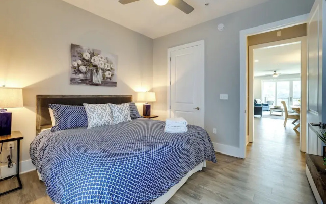 Pet-friendly Lynchburg Condo: Balcony w/ Views!