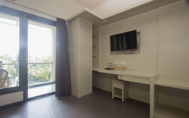 Maxi Hotel Kedonganan