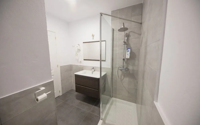 Factory Rooms Tarifa - Hostel