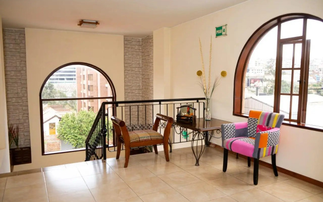 Hotel Ficoa  Real Suites