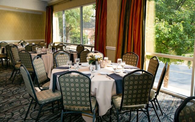 The University of Georgia Center for Continuing Education & Hotel