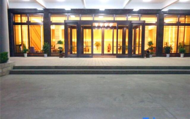 Yujiang Hotel