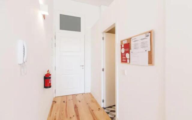 GuestReady - Oporto Sunset Blue Balcony