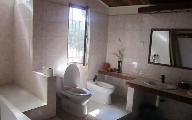 Madiro Hotel