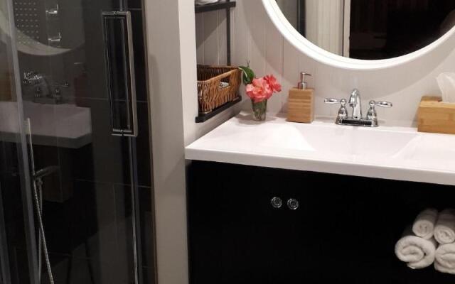 Hillside Landing B&B