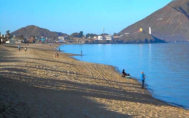 #40 Bungalow Seaside Hotel & Victors RV Park