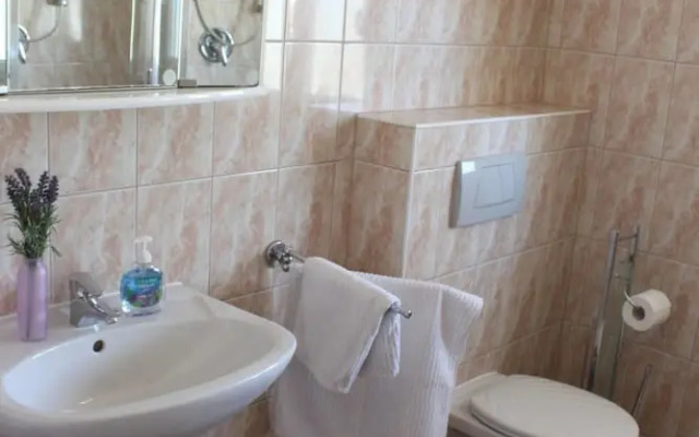 Apartments Dernaj