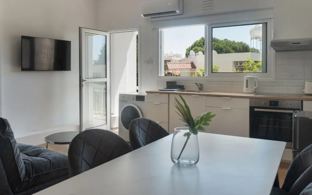 Phaedrus Living: City Breeze Residences Grace