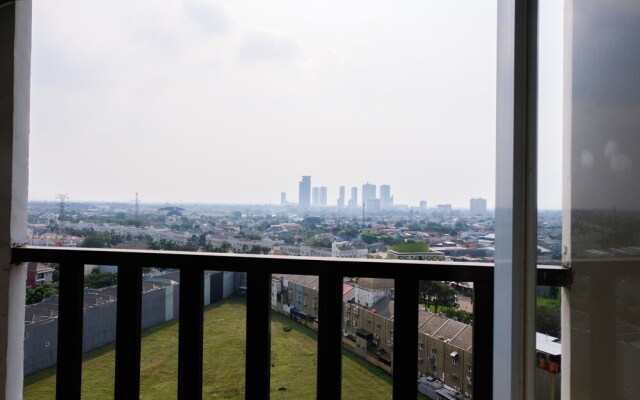 Minimalist Studio Skyline Apartment