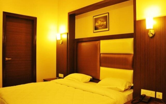 Paramount Hotel