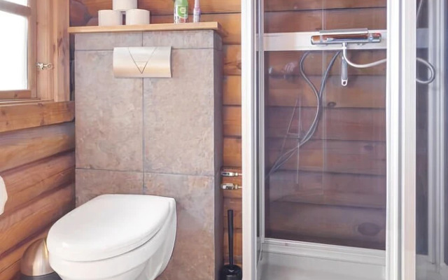 Log Cabin and Guest House