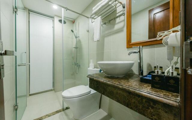 New Century Hotel Cau Giay