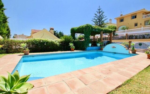 4Br Villa Milana Private Pool Sea Views Wifi 3 Mins Drive To The Beach