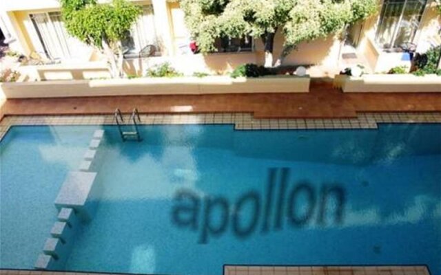 Apollon Studios & Apartments