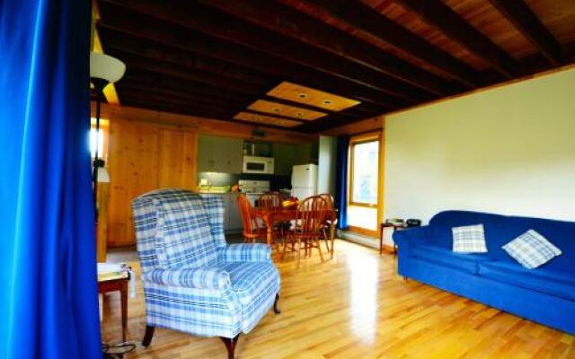 Station Touristique Pin Rouge