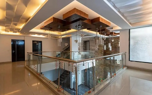 Fabhotel The Venessa