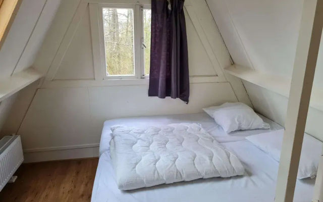 Peaceful Ardennes Getaway for 4 Guests