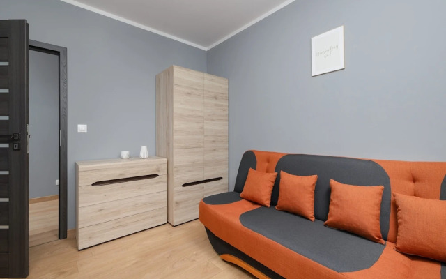 Osiedle Avia Apartment by Renters