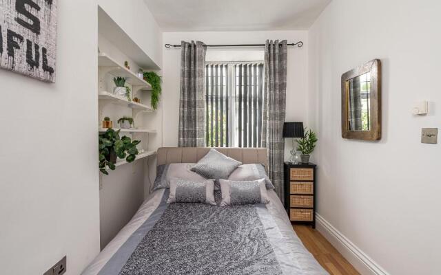 1 Bed Central Garden Apartment