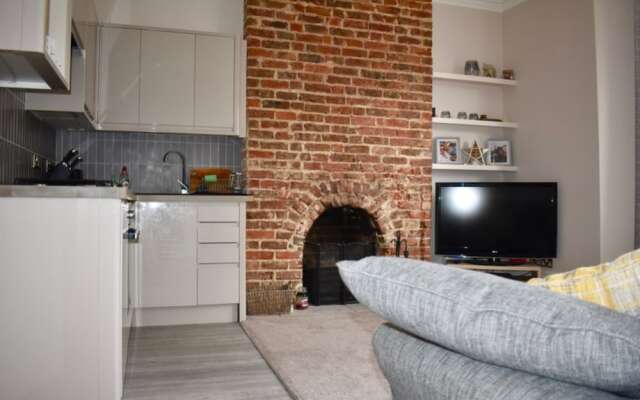 2 Bedroom Apartment in Seven Dials