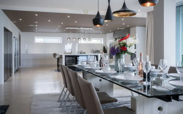 Bryn House - 5 Bed Home - Penmaen