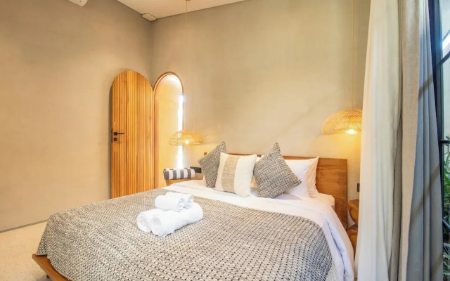 Stylish 5BR Boho Hideaway, 5 Min From Bingin Beach – Guest Rooms – Pecatu