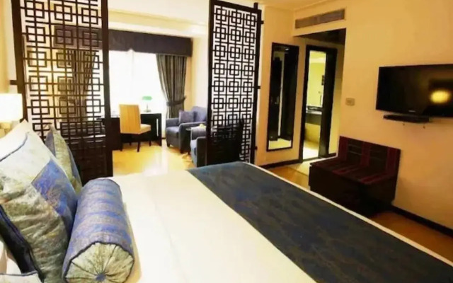 Park Lane Hotel