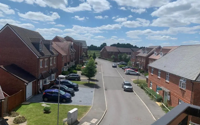 Wokingham Spectacular 2 Bedroom Penthouse
