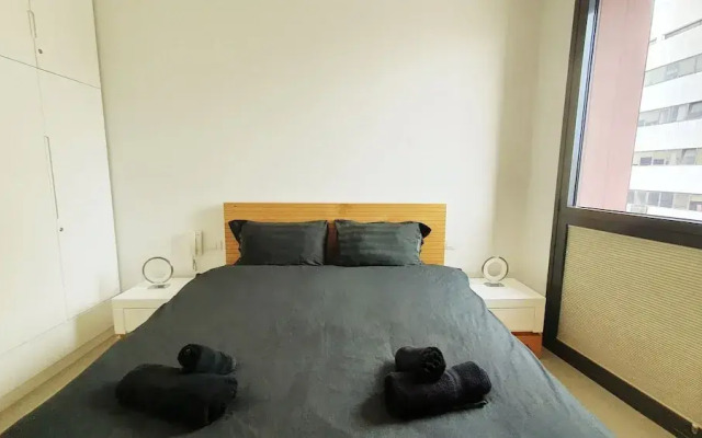 Bedroom Apartment with Balcony and City Views