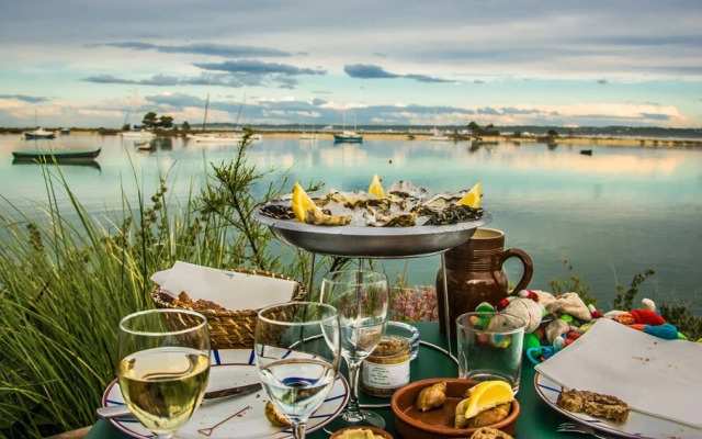 Apartment in Lampaul-plouarzel by the Beach