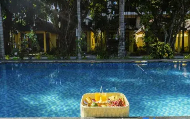 Green Bungalow Garden Resort