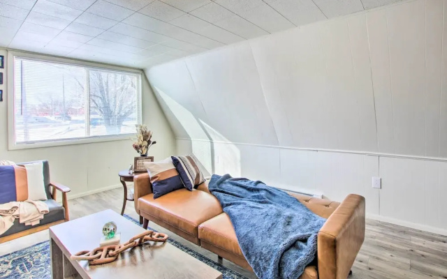 Charming Evanston A-frame: Dog Friendly!