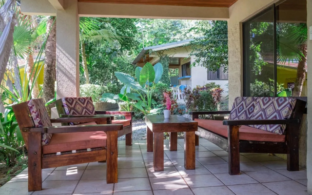 Zula Inn Aparthotel