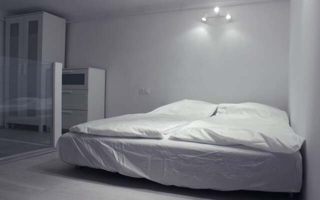 Fantastic Ernesto near Basilica