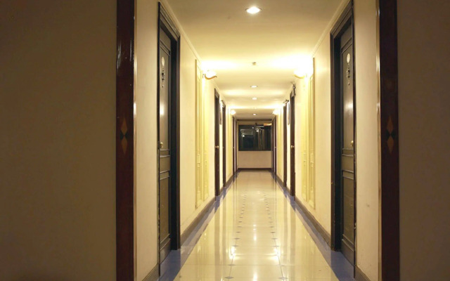 Kanoos Residency