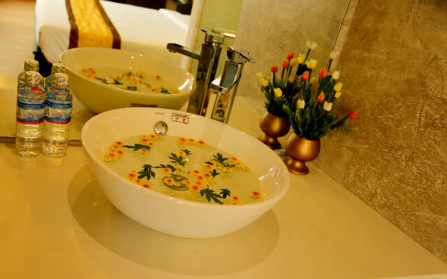 Gold Hotel Da Nang by Haviland