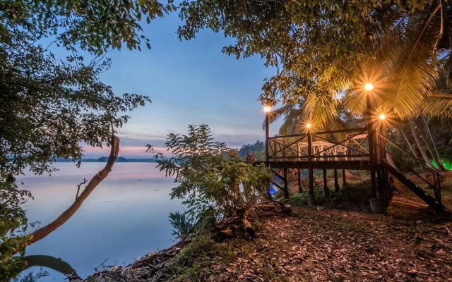 SaffronStays Suvarna Sangam