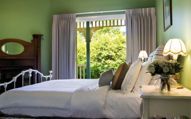 Hillside Daylesford House