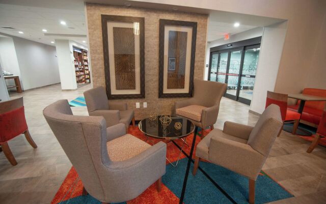 Hampton Inn & Suites Oklahoma City - South