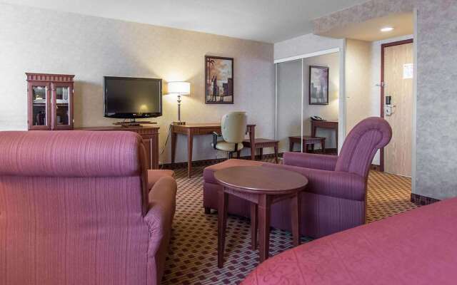 Quality Inn & Suites Bay Front