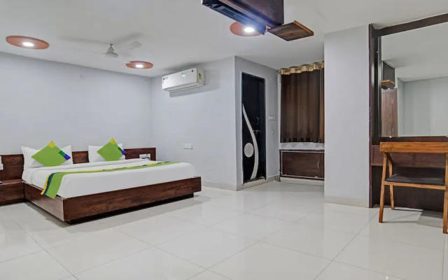 Oyo 9719 Hotel Relax Inn