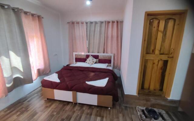 Hotel Silver Inn Srinagar