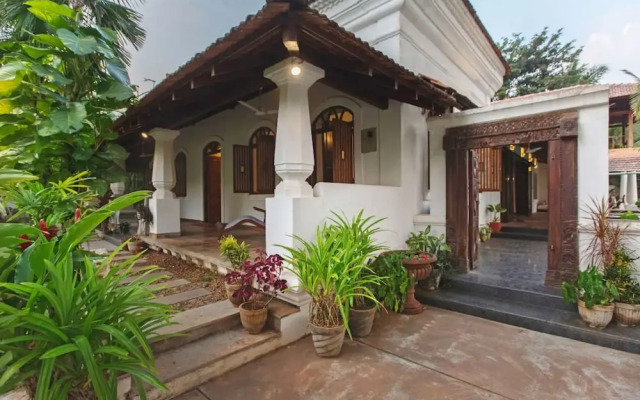 Salt by Hireavilla - 4BR w Heated Pool in Siolim